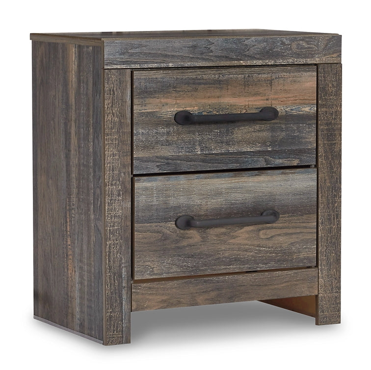 Drystan Panel Bed With Mirrored Dresser, Chest And Nightstand