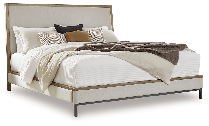 Tomtyn Upholstered Bed