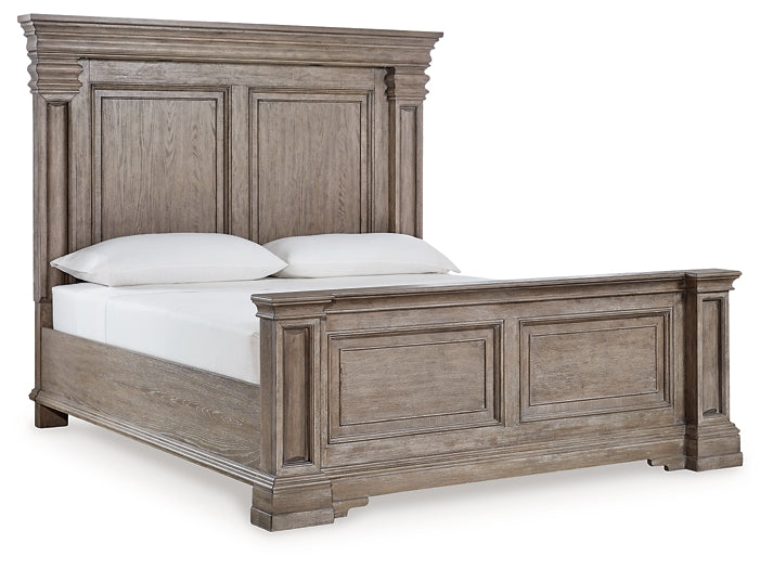 Blairhurst California King Panel Bed with Mirrored Dresser, Chest and Nightstand